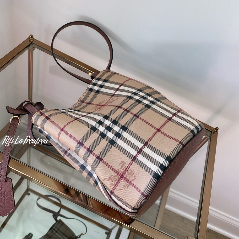 Authentic Burberry bucket bag - Picture 7 of 16